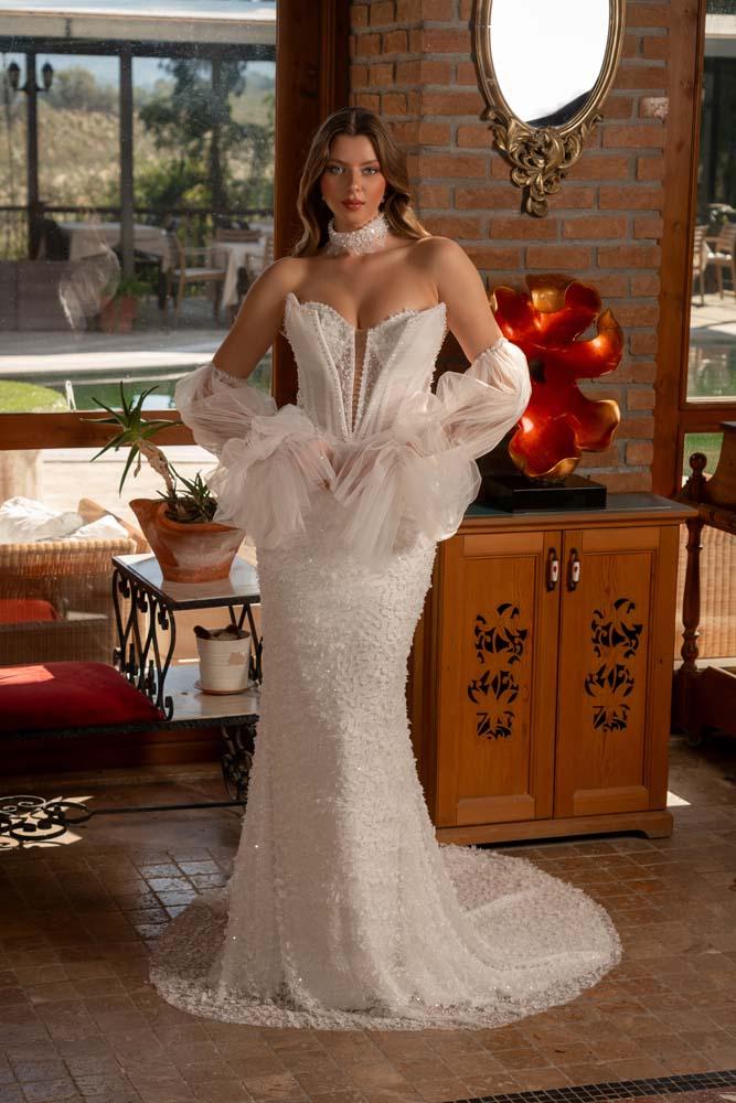 Çift Korse Detaylı Balon Yan Kollar İşlemeli Balık Model Gelinlik