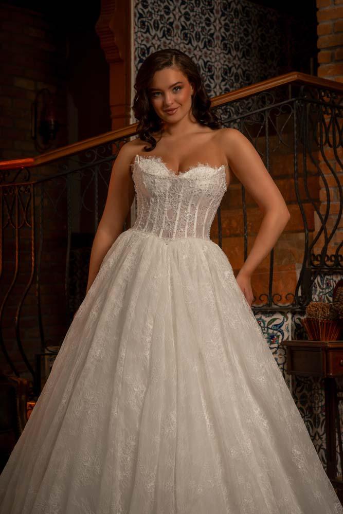 Çift Korseli Komple Fransız Dantelli Alkaner Model Gelinlik