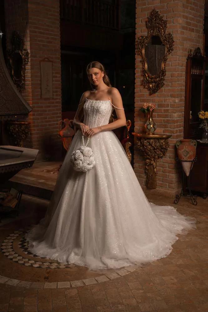 Havuz Yaka Askılı İnci Detay İşlemeli Helen Model Gelinlik