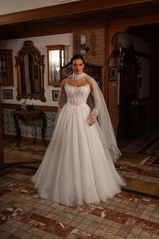 Havuz Yaka Fransız Korseli Tül Etek Detaylı Helen Model Gelinlik