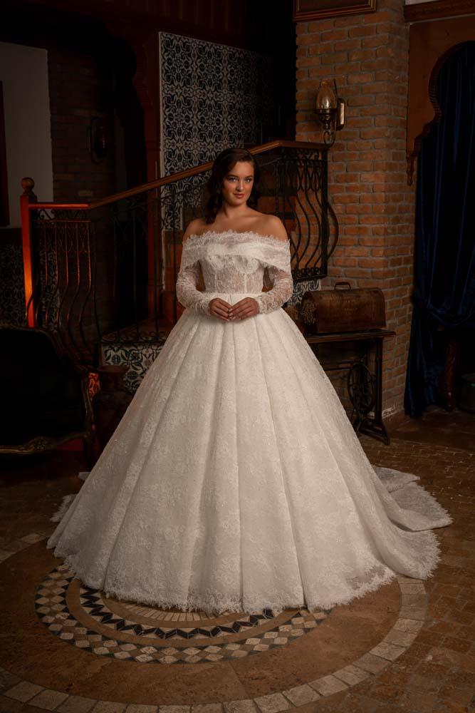 Kayık Yaka Komple Fransız Dantelli A Prenses Model Gelinlik