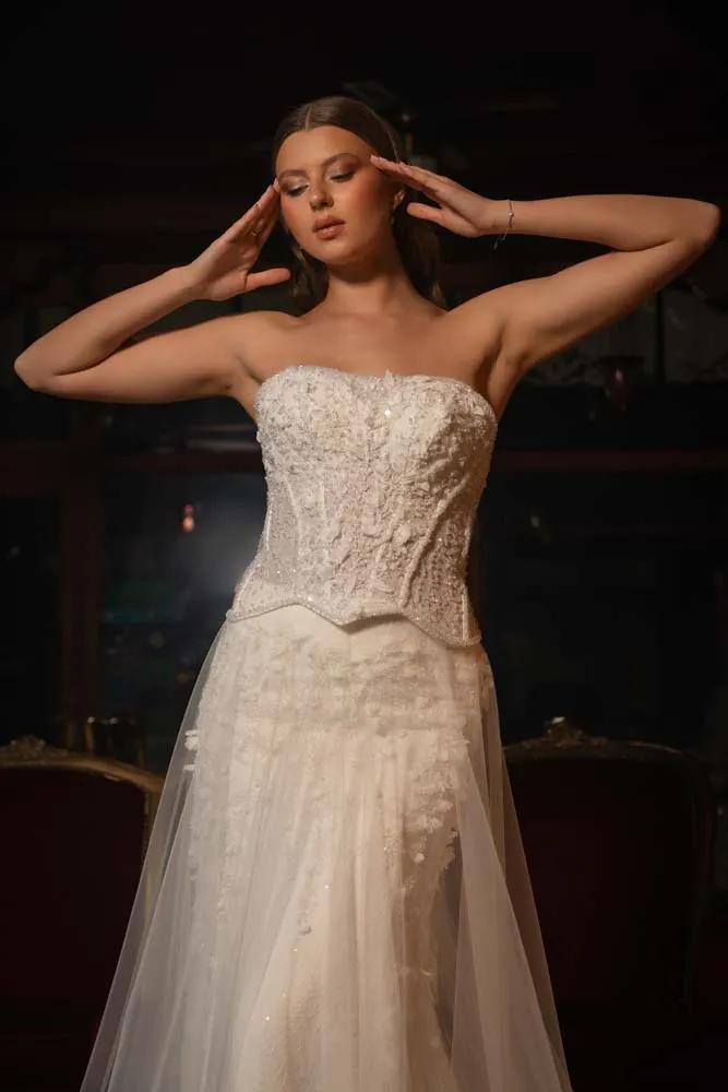 Korse Detalı Akıtmalı Helen Model Gelinlik
